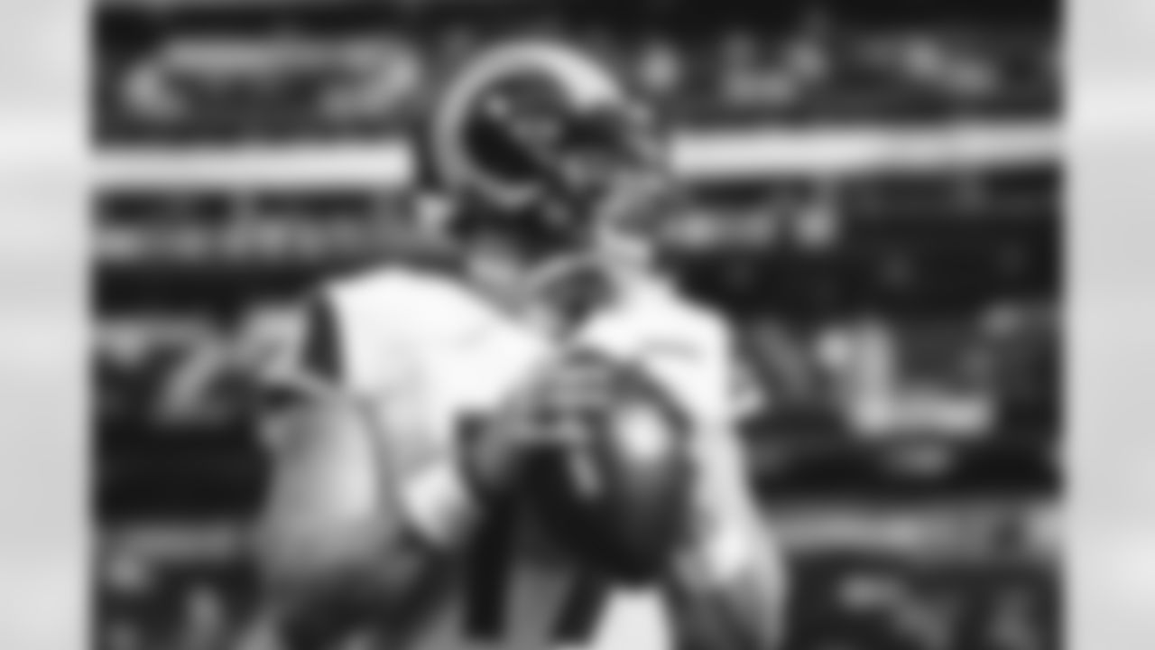 The Los Angeles Rams take on the Los Angeles Chargers during Week 17 of the 2022 NFL regular season
