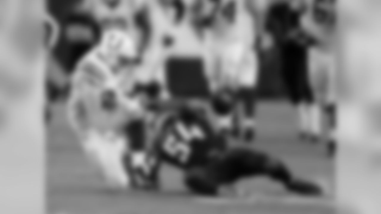 Avery Williamson, Linebacker
