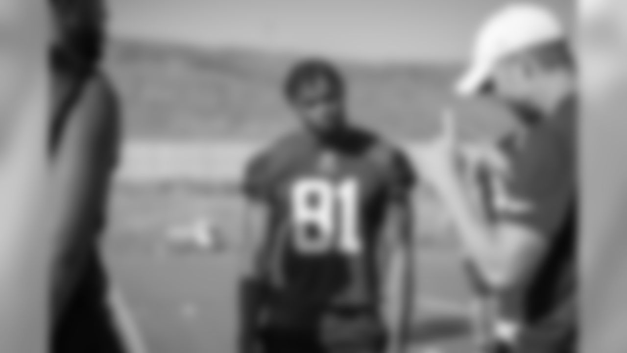 Tight end (81) Gerald Everett of the Los Angeles Rams practices, Wednesday, October 9, 2019, in Thousand Oaks, CA. (Jeff Lewis/Rams)