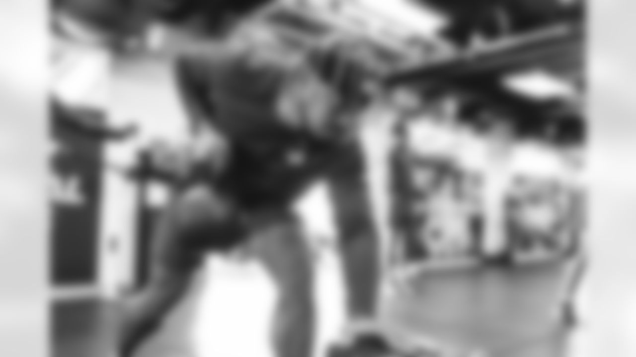 E_TOW11570