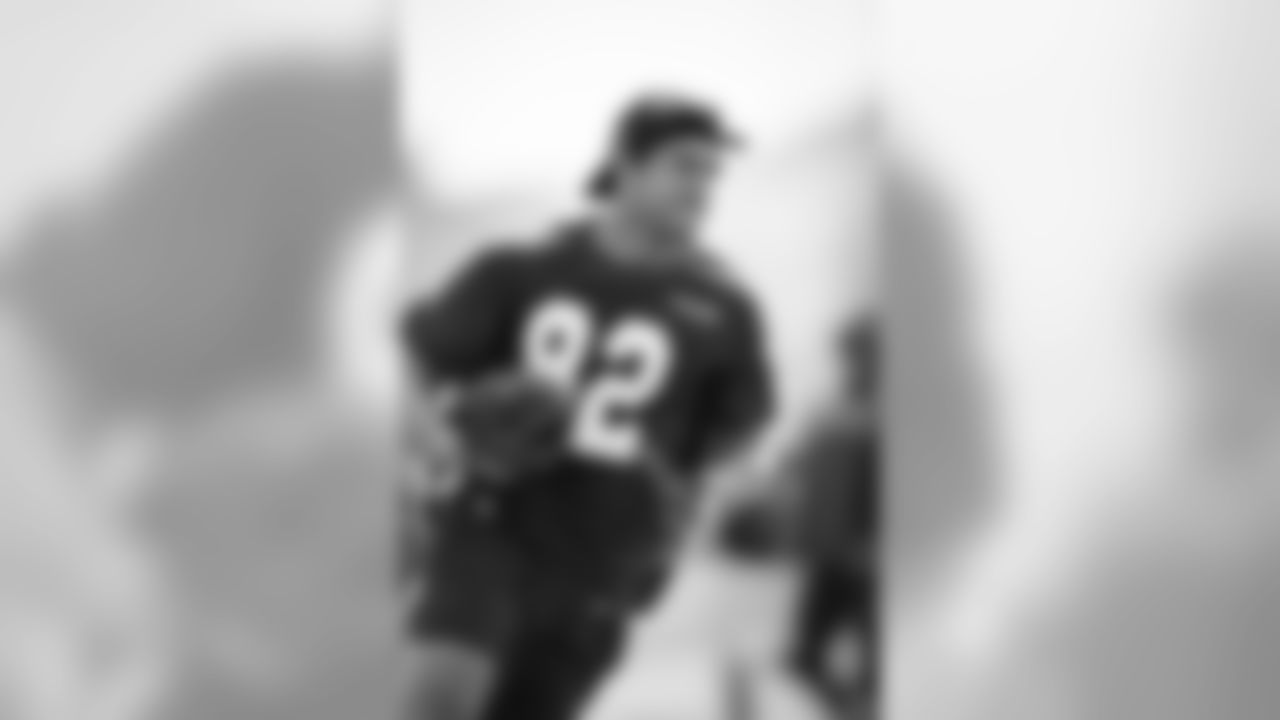 EE_SNY_3785