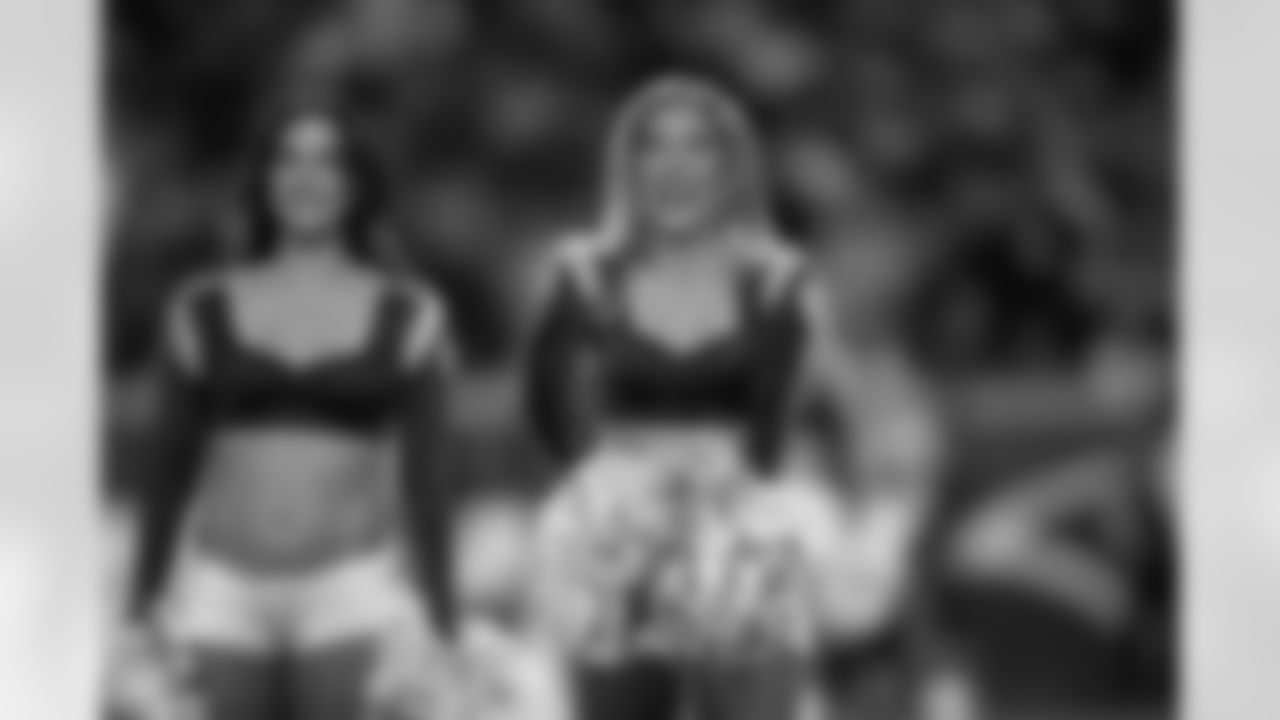 The Los Angeles Rams Cheerleaders during the Rams 23-30 loss to the Philadelphia Eagles in an NFL season game fourteen match, at the Los Angeles Memorial Coliseum, on December 16, 2018, in Los Angeles, CA. (Daniel Bowyer/Rams)