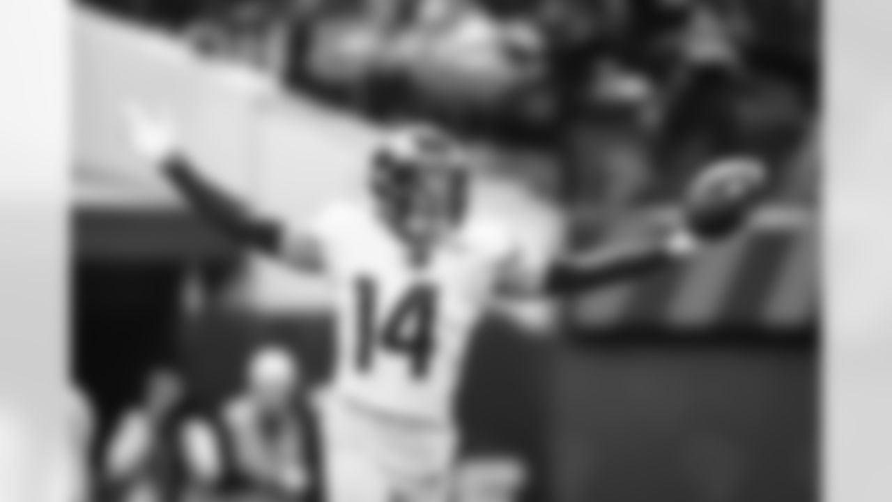 The Los Angeles Rams take on the Atlanta Falcons during Week 2 of the 2022 NFL regular season.