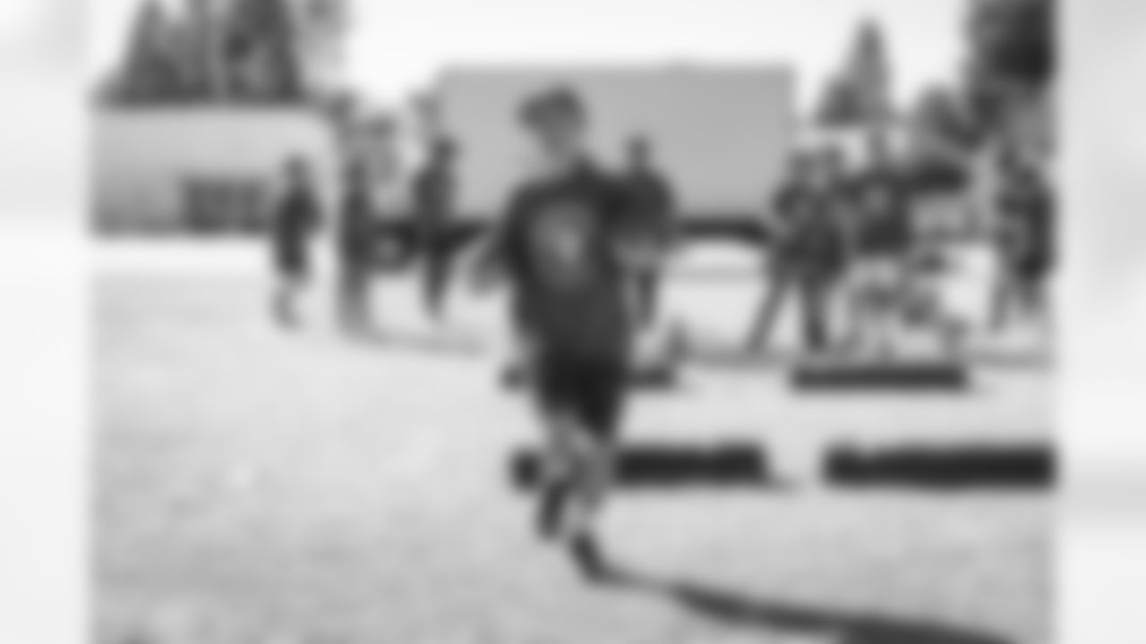 E_HUT26511