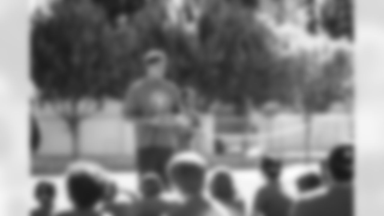 E_HUT33027