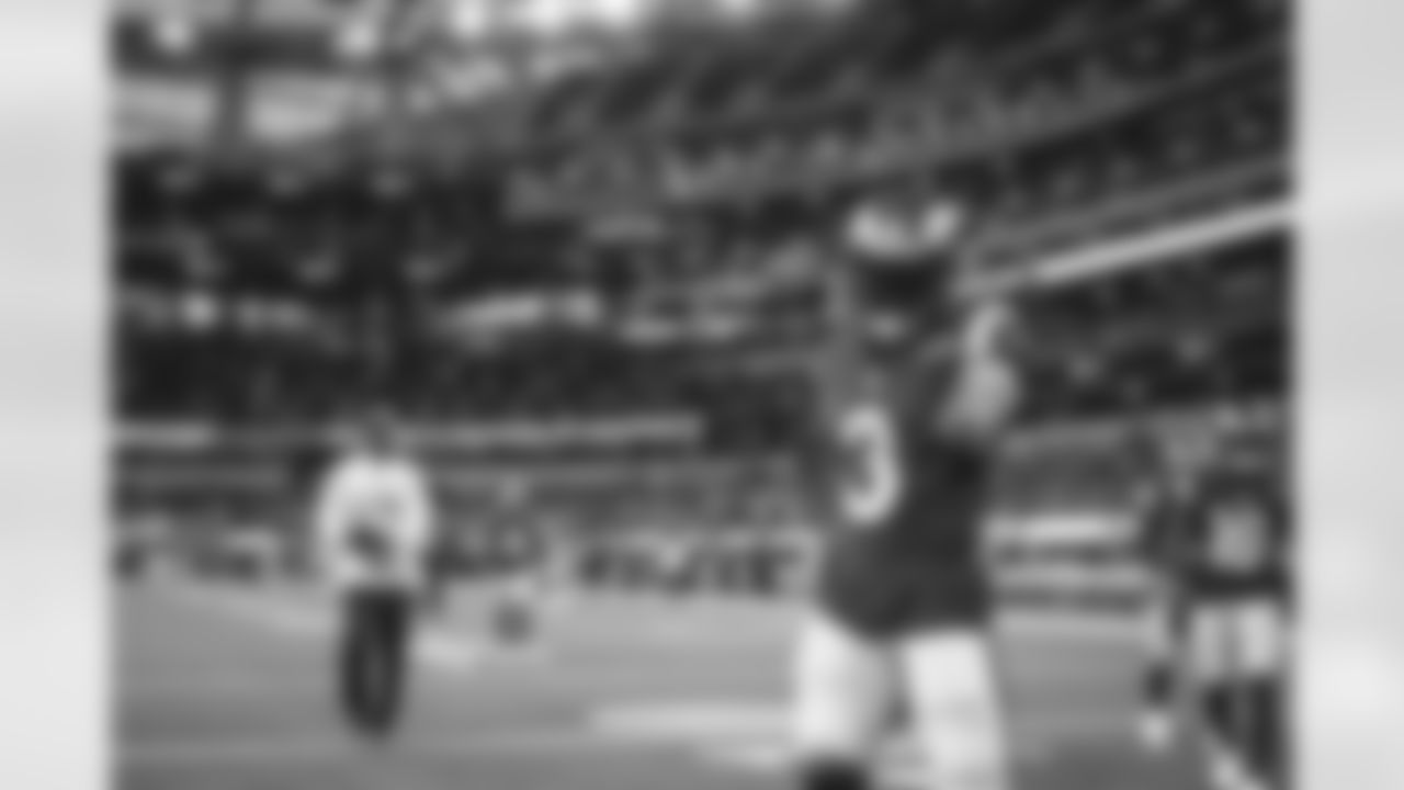The Los Angeles Rams take on the Arizona Cardinals in the Wild Card round of the 2021 NFL Playoffs.