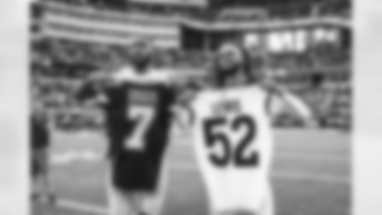 The Los Angeles Rams take on the Dallas Cowboys during Week 5 of the 2022 NFL regular season.