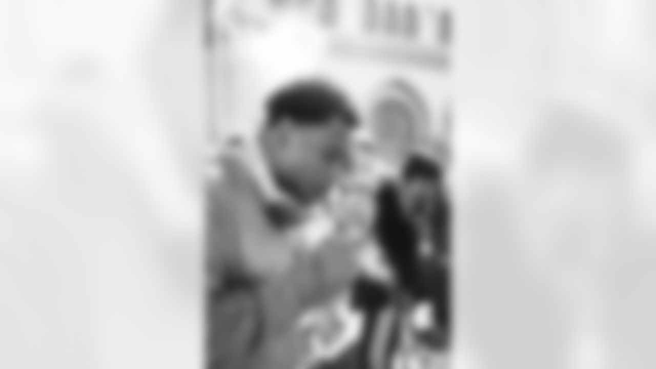 E_220216_RamsChampionshipParade_5156
