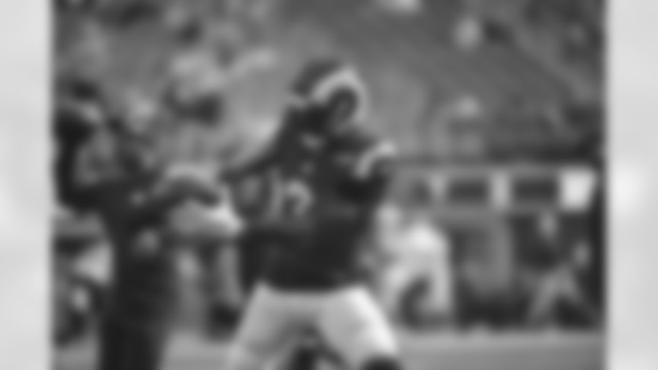 E_JMP_3188