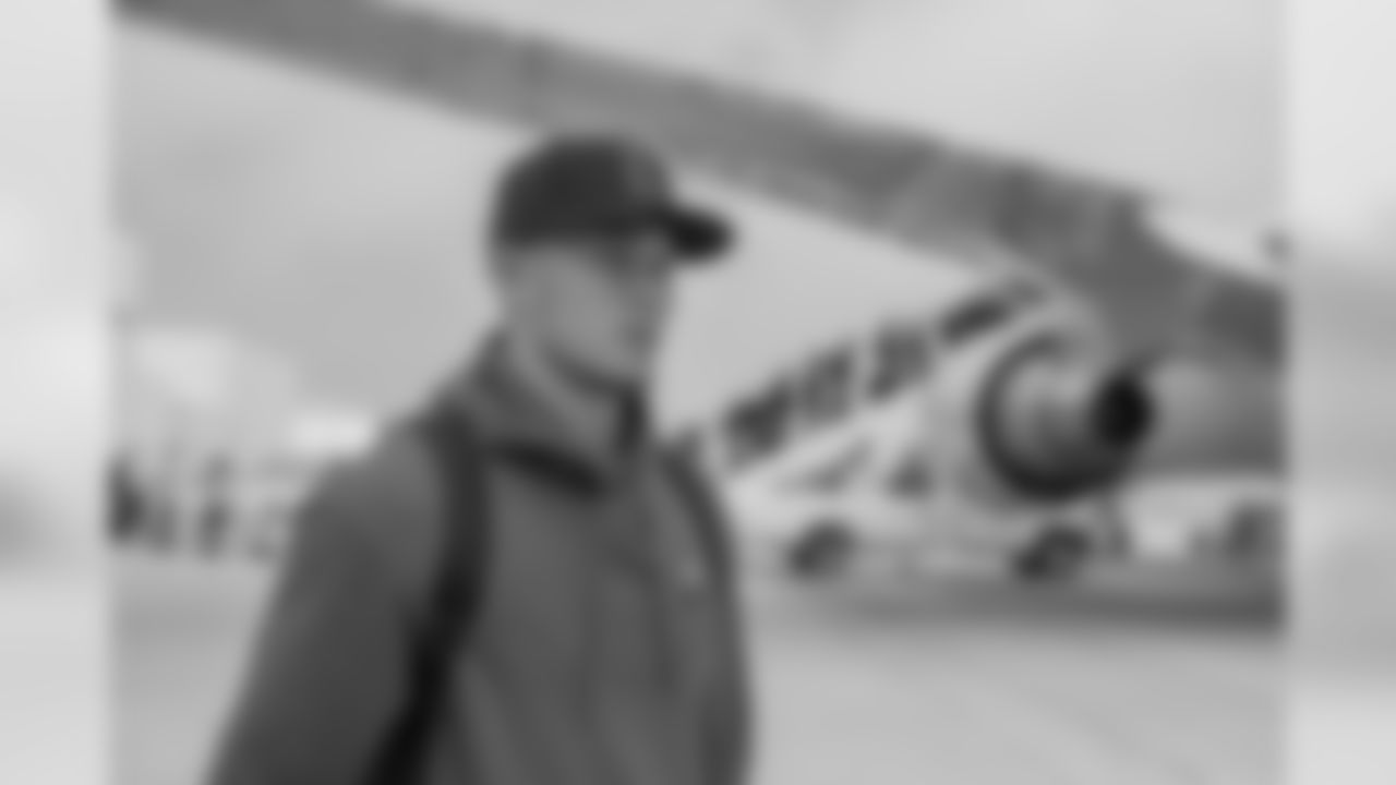 Safety (24) Taylor Rapp of the Los Angeles Rams arrives at the airport and enters the plane to Oakland, Tuesday, August 6, 2019, in Los Angeles, CA. (Jeff Lewis/Rams)