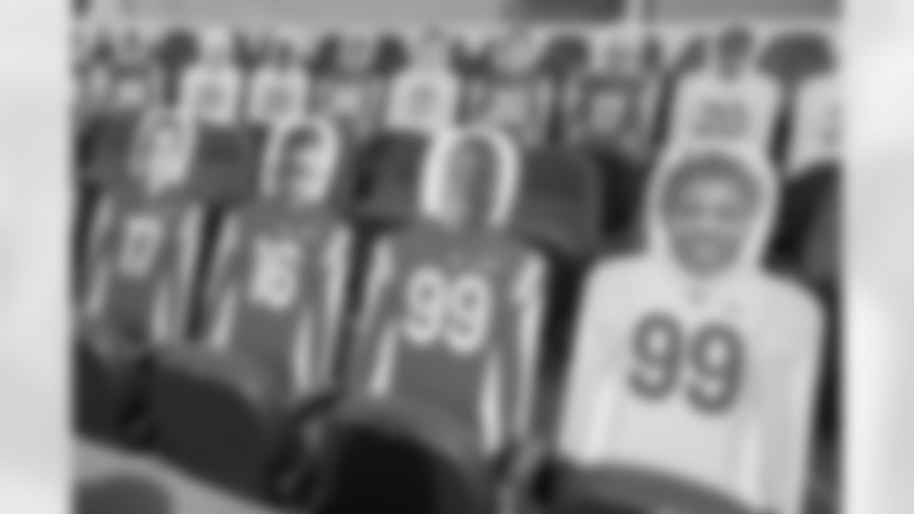 201115_RamsSeahawks_Cutouts_JL_290