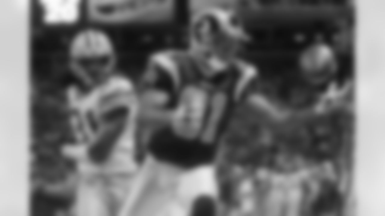 2024 Season Schedule: Week 5: Los Angeles Rams vs. Green Bay Packers | Sun, Oct. 6 @ 1:25 p.m. PT at SoFi Stadium
Throwback: Rams wide receiver Torry Holt juggles a pass in the end zone as Green Bay Packers cornerback Al Harris, left, defends during the first quarter of an NFL football game Sunday, Dec. 16, 2007, in St. Louis. The Packers won the game 33-14. (AP Photo/Jeff Roberson)
