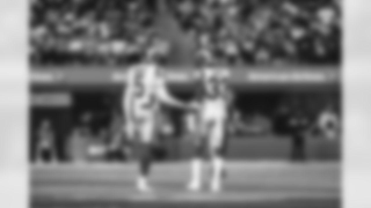 The Los Angeles Rams take on the Los Angeles Chargers during Week 17 of the 2022 NFL regular season