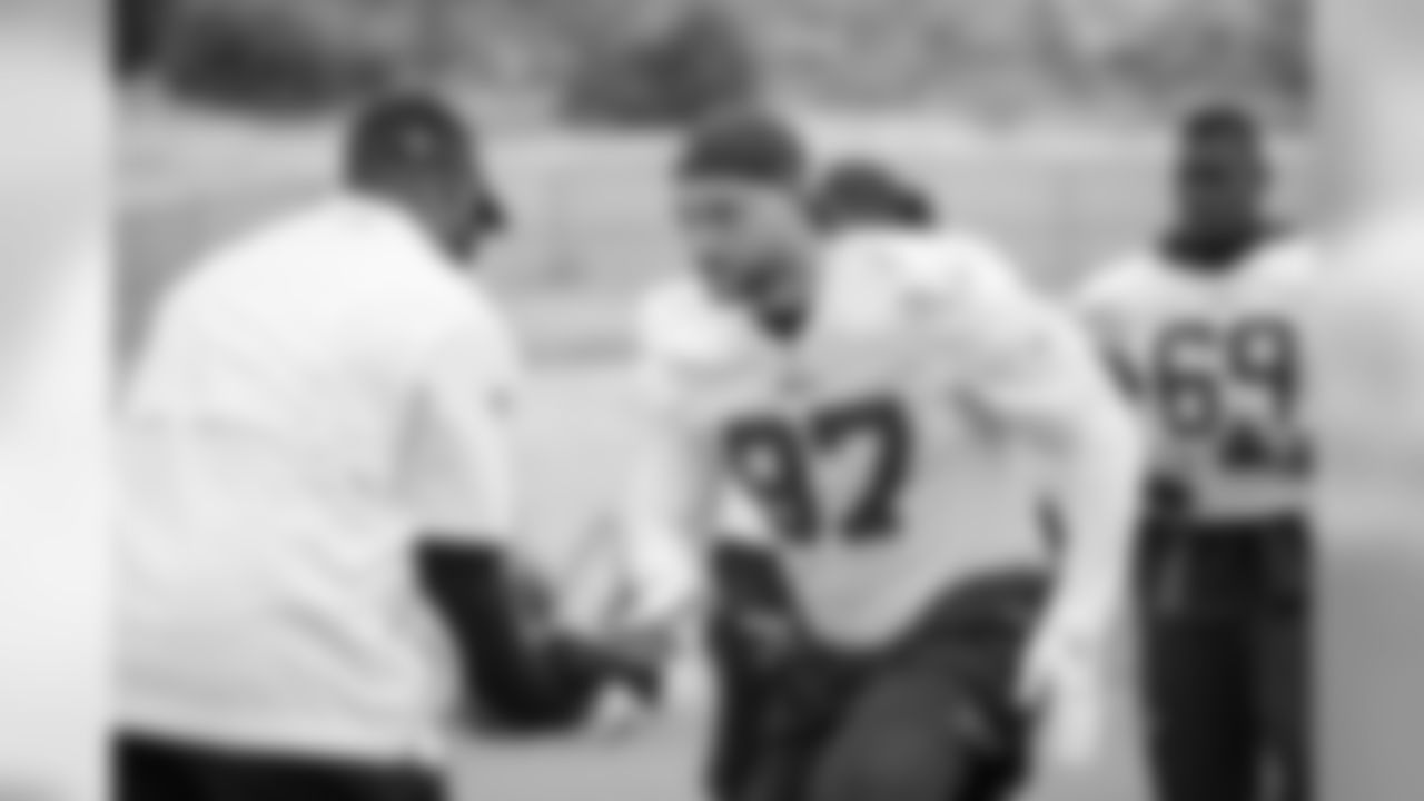Defensive tackle (97) Morgan Fox of the Los Angeles Rams practices on day 5 of Phase II of the offseason program workouts, Monday, May 6, 2019, in Thousand Oaks, CA. (Jeff Lewis/Rams)
