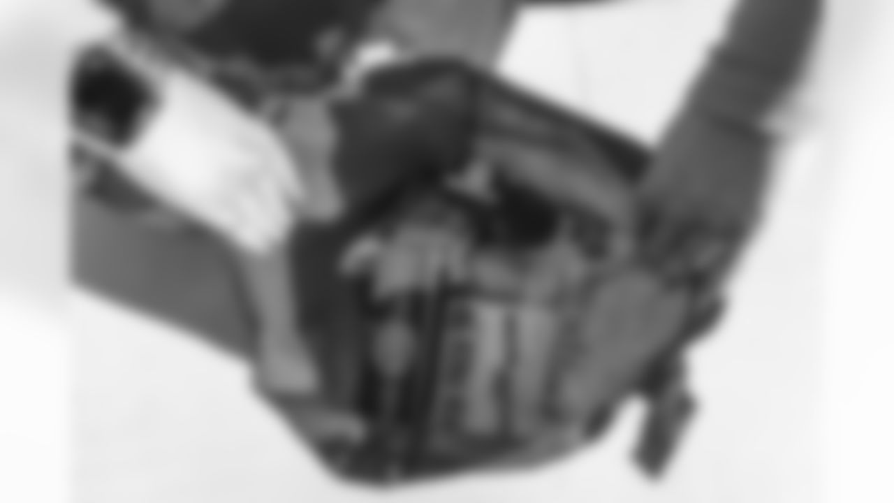 E_221123_APCH_MEAL_DISTRIBUTION_53