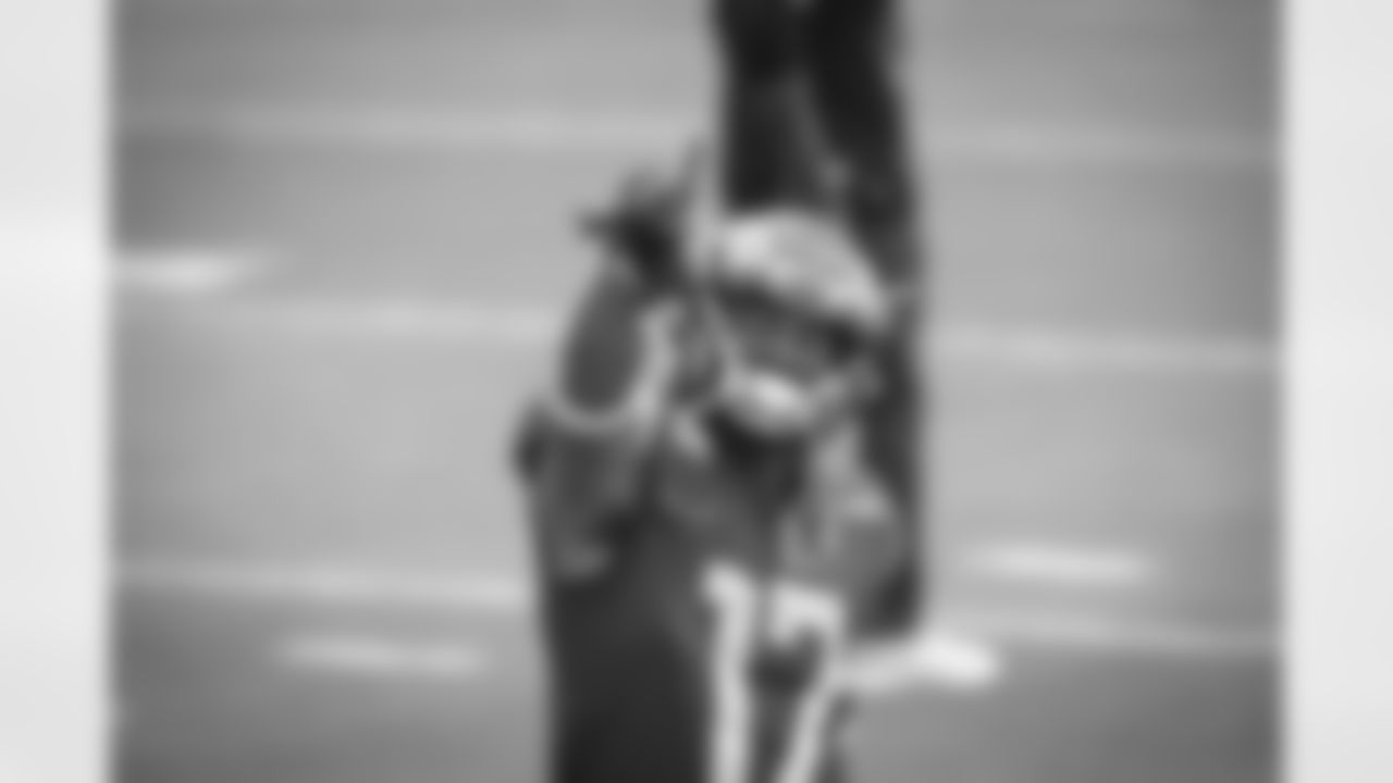 Los Angeles Rams wide receiver Robert Woods #17