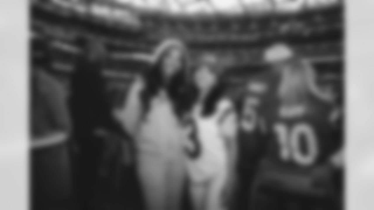 Becky G and Brandy are in the Rams House! | Ryan Hadji, NFL LCC