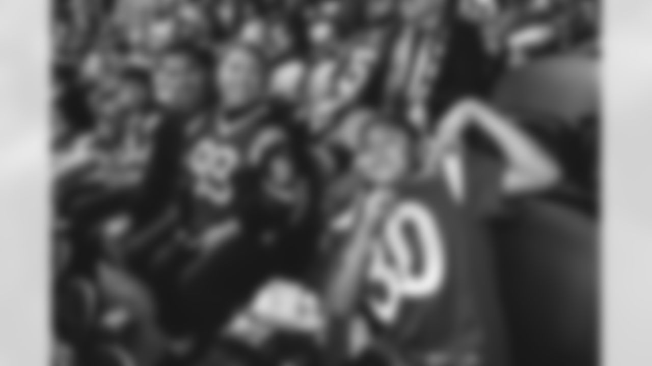 The Los Angeles Rams take on the Denver Broncos during Week 16 of the 2022 NFL regular season