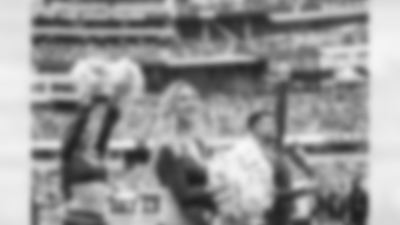 The Los Angeles Rams take on the Carolina Panthers during Week 6 of the 2022 NFL regular season.