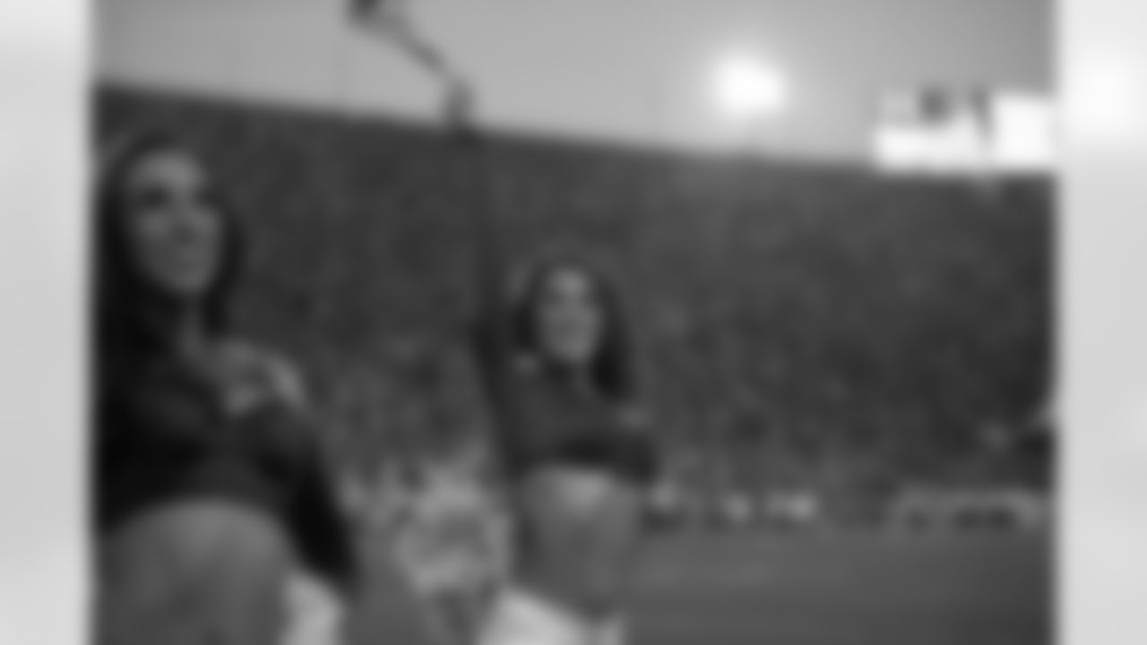 Los Angeles Rams cheerleaders on the sideline during an NFL Week 4 Football game against the Minnesota Vikings. The Thursday Night Football game was simulcast on NFL Network, FOX, and Amazon Prime Video at the Los Angeles Memorial Coliseum in Los Angeles, Calif. on September 27th, 2018 (Hiro Ueno/Rams).