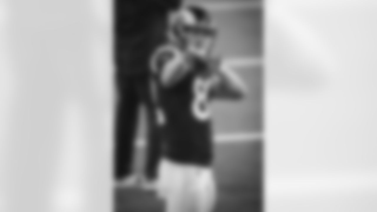 201210_RamsPatriots_WN_1605