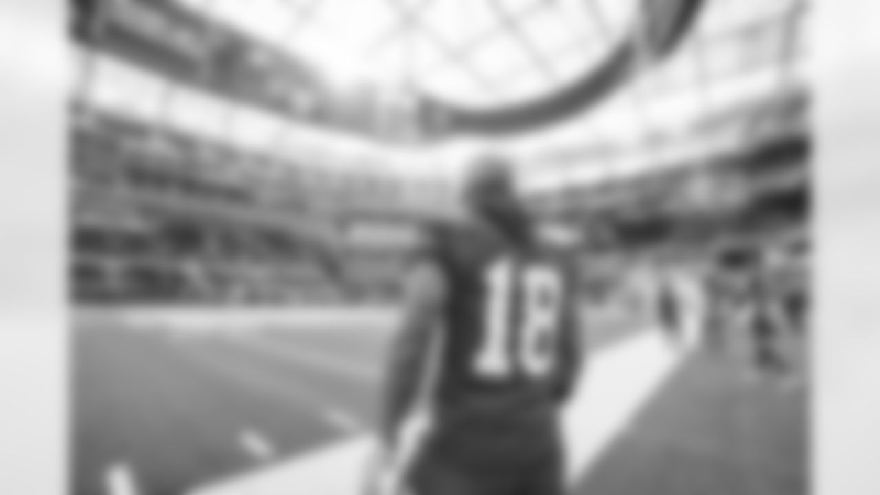 E_06102021_RamsOpenPractice_WN_1816