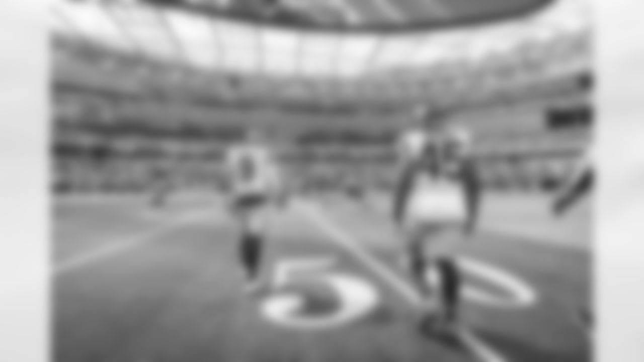The Los Angeles Rams take on the Dallas Cowboys during Week 5 of the 2022 NFL regular season.