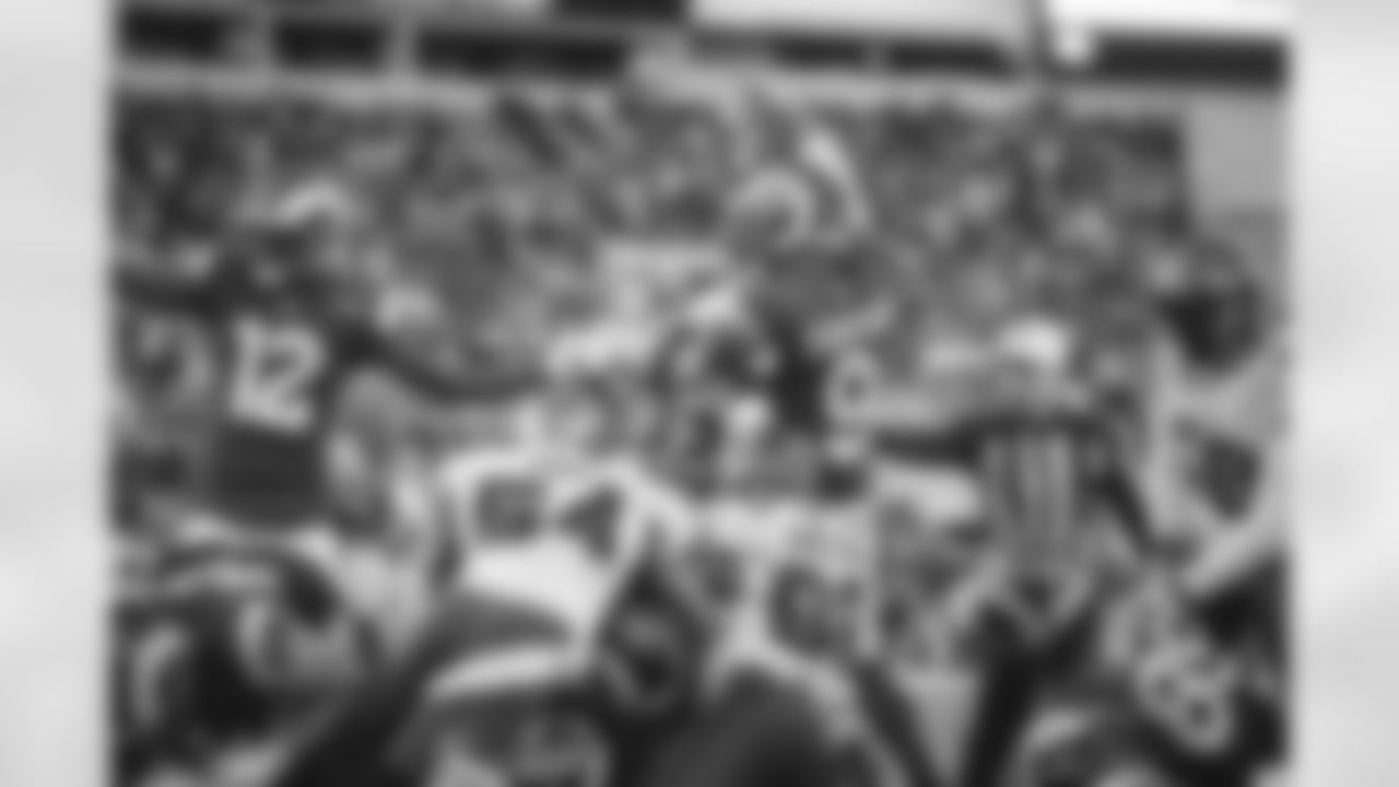 The Los Angeles Rams take on the Tampa Bay Buccaneers in the Divisional round of the 2021 NFL Playoffs.