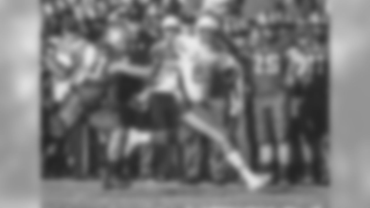 TE Romello Brooker from the University of Houston.