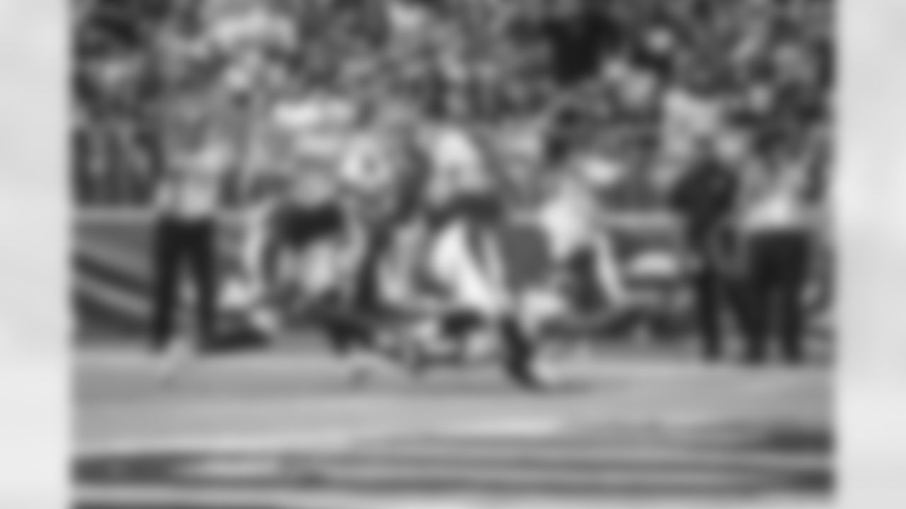 The Los Angeles Rams take on the Arizona Cardinals in week 3 of the 2022 NFL regular season.