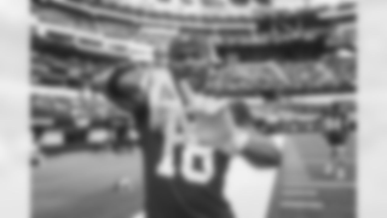 E_06102021_RamsOpenPractice_WN_1824