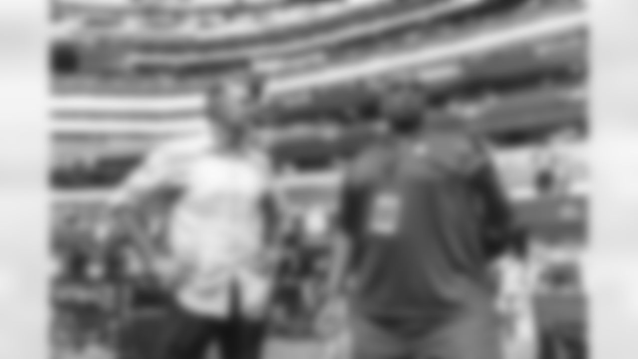 The Los Angeles Rams take on the Buffalo Bills during Week 1 of the 2022 NFL regular season.