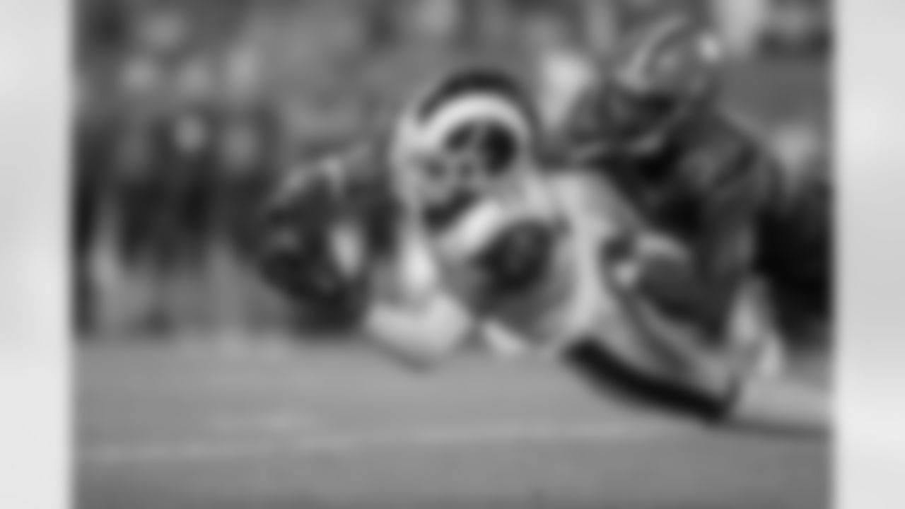 Wide Receiver (17) Robert Woods of the Los Angeles Rams dives and make a catch against the Cleveland Browns during the Rams 20-13 victory over the Browns in an NFL Week 3 football game, Sunday, September 22, 2019, in Cleveland, OH. (Jeff Lewis/Rams)