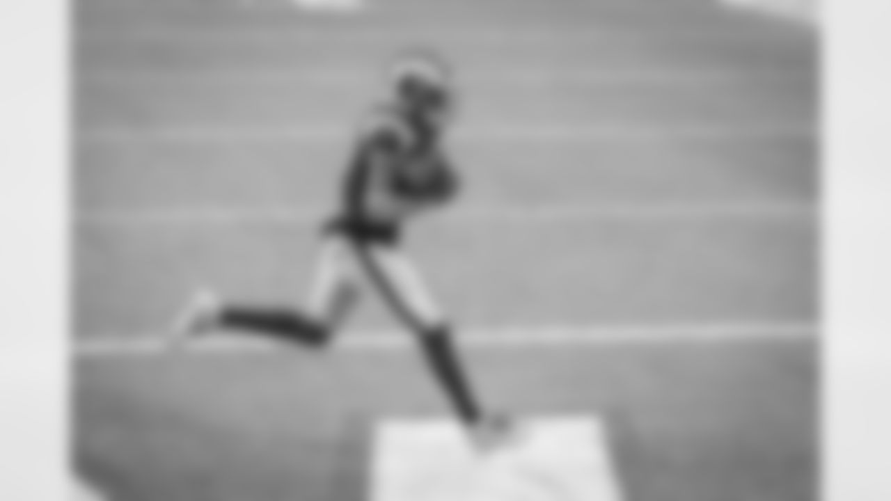 Los Angeles Rams wide receiver Robert Woods #17