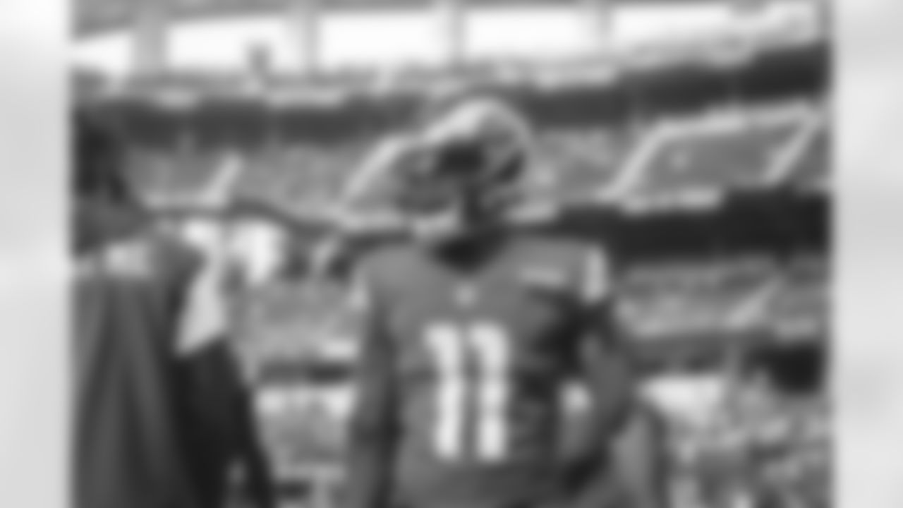 The Los Angeles Rams take on the Jacksonville Jaguars during Week 13 of the 2021 regular season.
