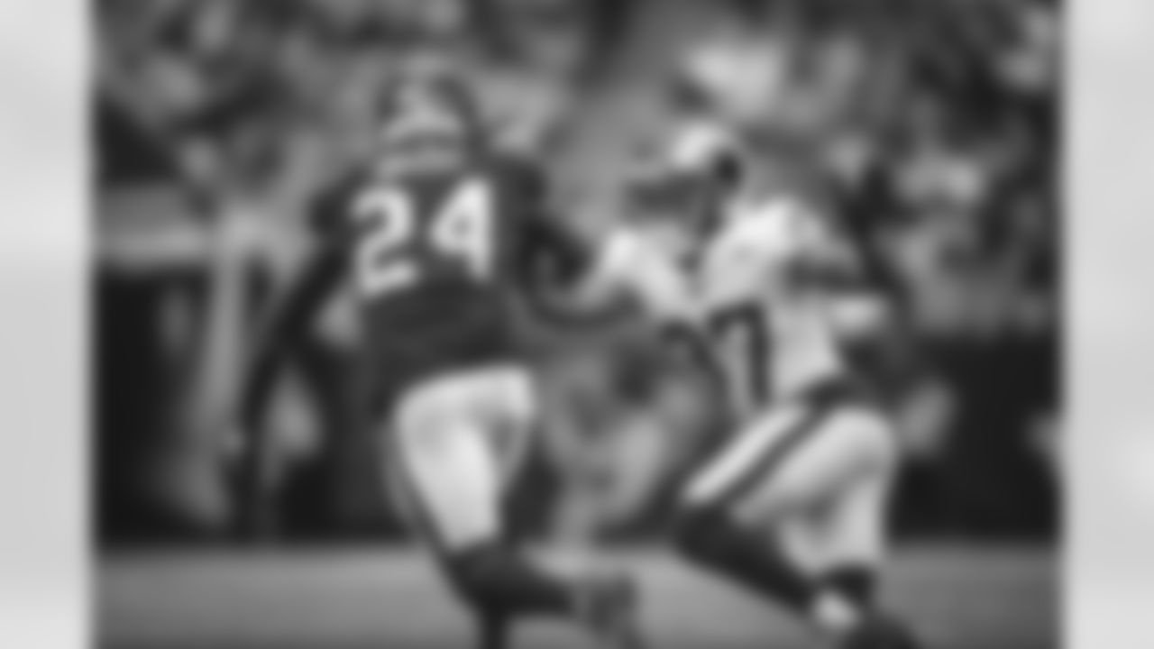 The Los Angeles Rams took on the Houston Texans in Week 8 of the 2021 season.