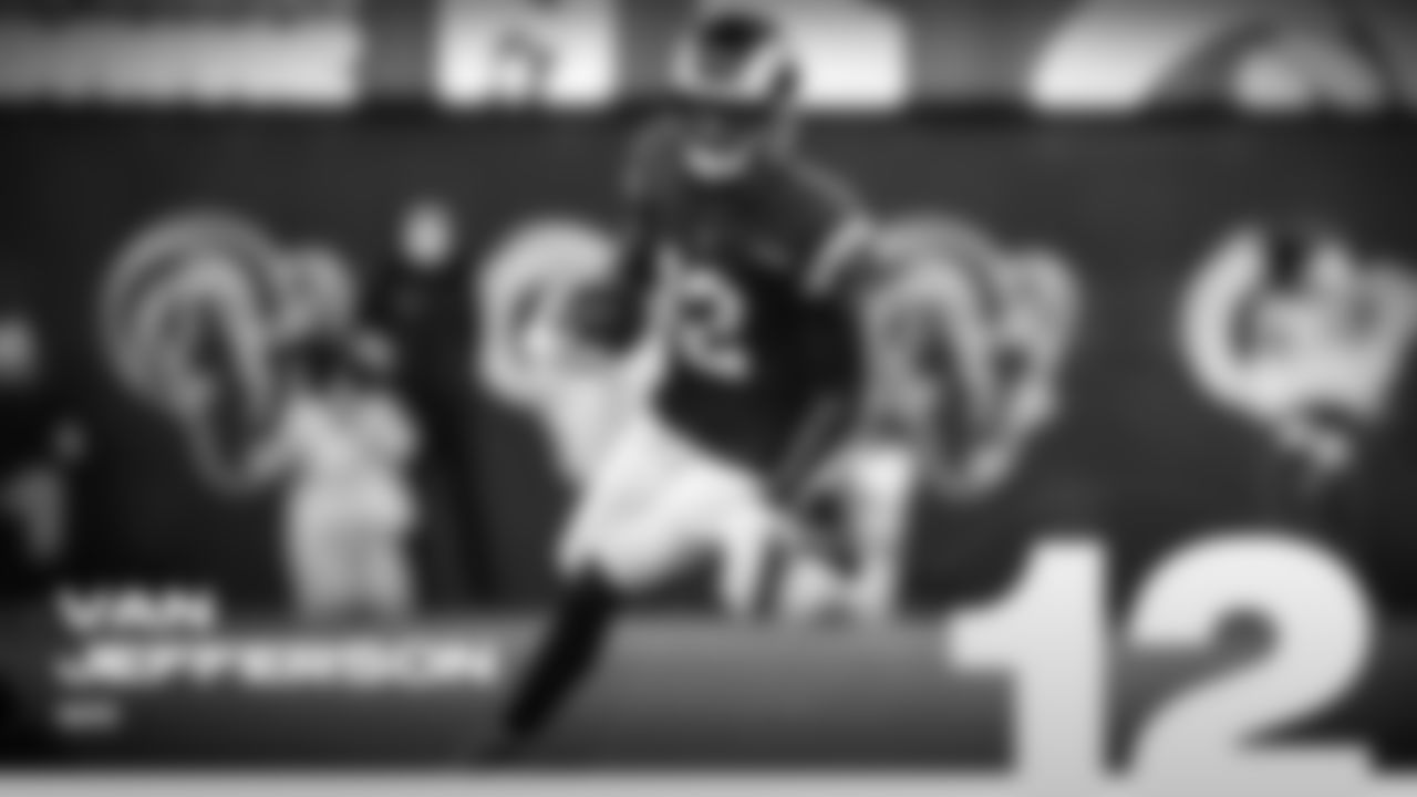roster gallery 16x9-11