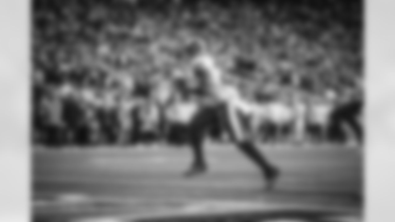 The Los Angeles Rams take on the Seattle Seahawks on Thursday Night Football during Week 5 of the 2021 season.