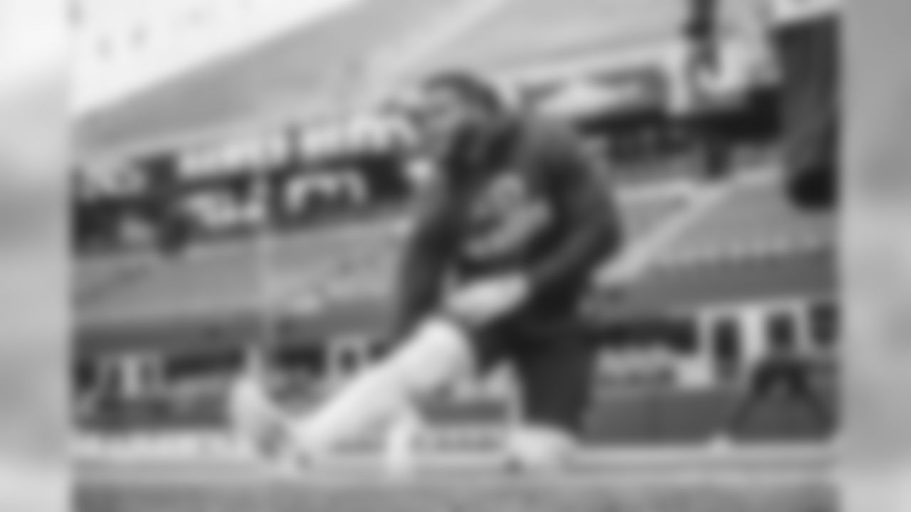 Defensive tackle (99) Aaron Donald of the Los Angeles Rams warms up before the Rams 29-30 loss to the Seattle Seahawks in an NFL Week 5 football game, Thursday, October 3, 2019, in Seattle, WA. (Jeff Lewis/Rams)