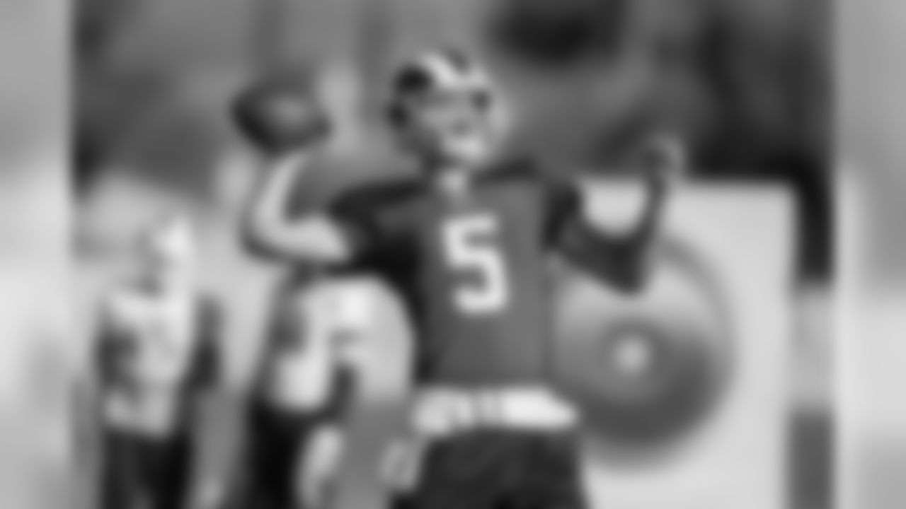 Quarterback (5) Blake Bortles of the Los Angeles Rams practices, Thursday, December 12, 2019, in Thousand Oaks, CA. (Jeff Lewis/Rams)