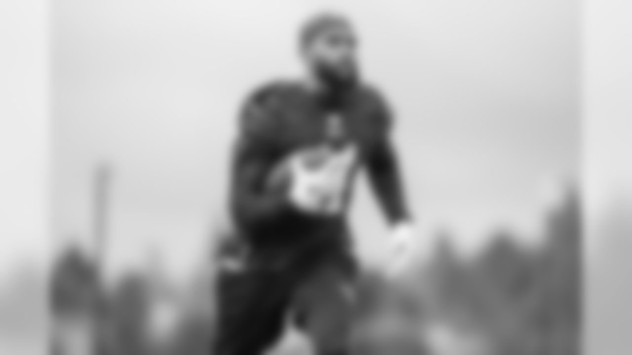 Wide receiver (11) KhaDarel Hodge of the Los Angeles Rams works out on day 2 of Phase II of the offseason program workouts, Tuesday, April 30, 2019, in Thousand Oaks, CA. (Jeff Lewis/Rams)