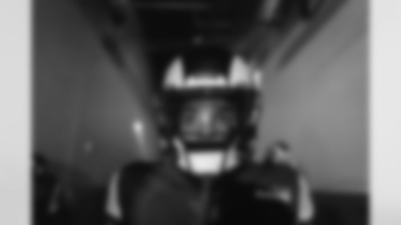 The Los Angeles Rams take on the Seattle Seahawks during Week 13 of the 2022 NFL regular season.