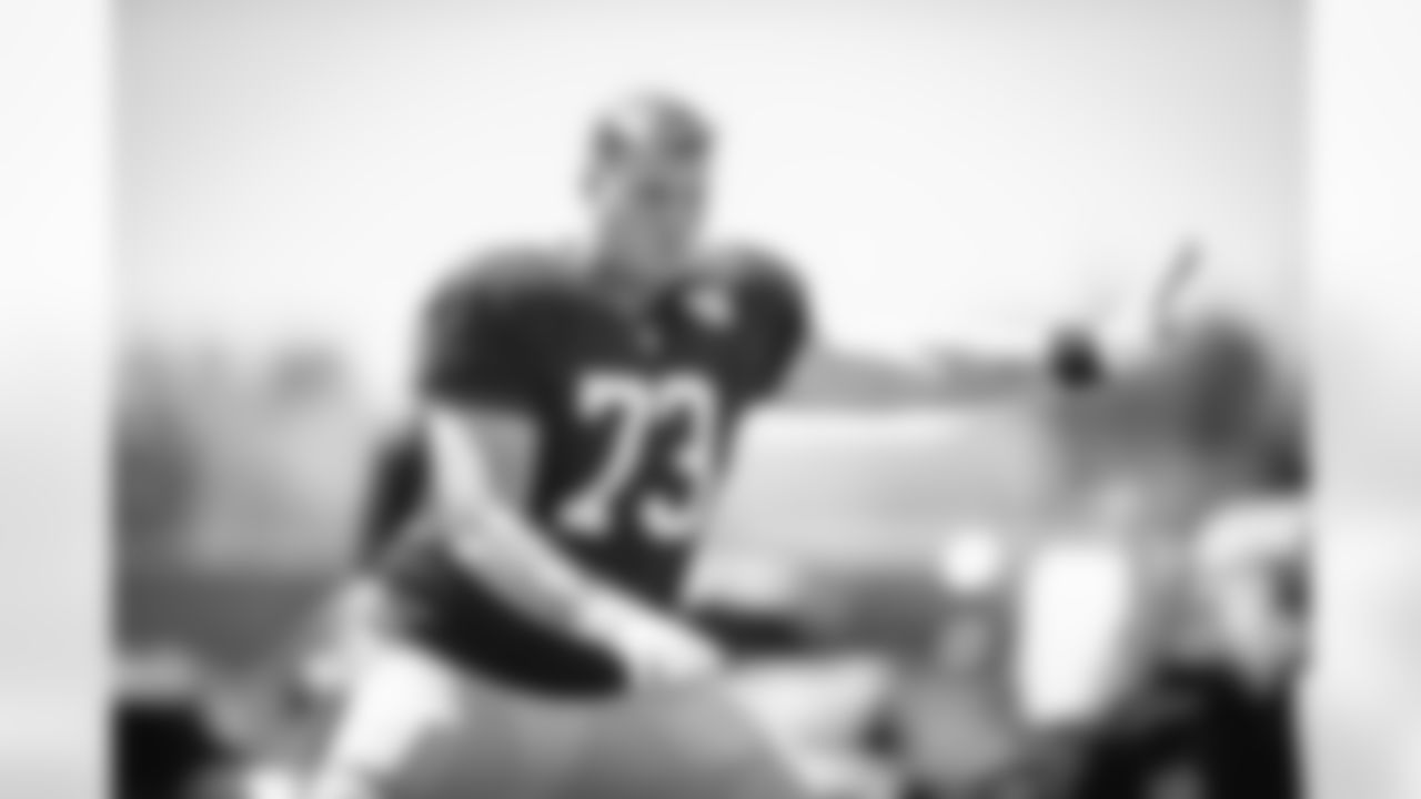 T David Edwards practices during Training Camp.