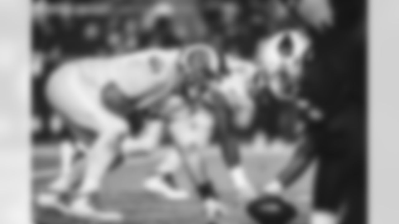 The Los Angeles Rams take on the Arizona Cardinals during Week 14 of the 2021 regular season.