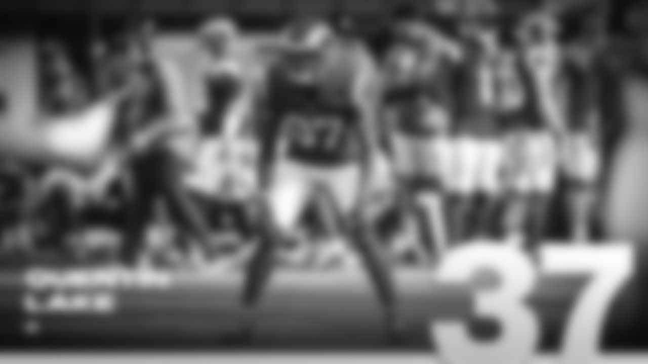 roster gallery 16x9-37