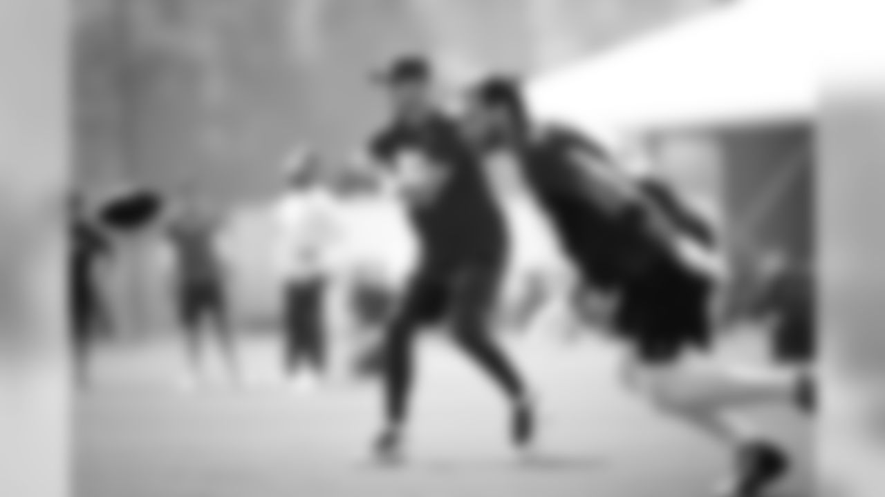 EE_SNY_3716