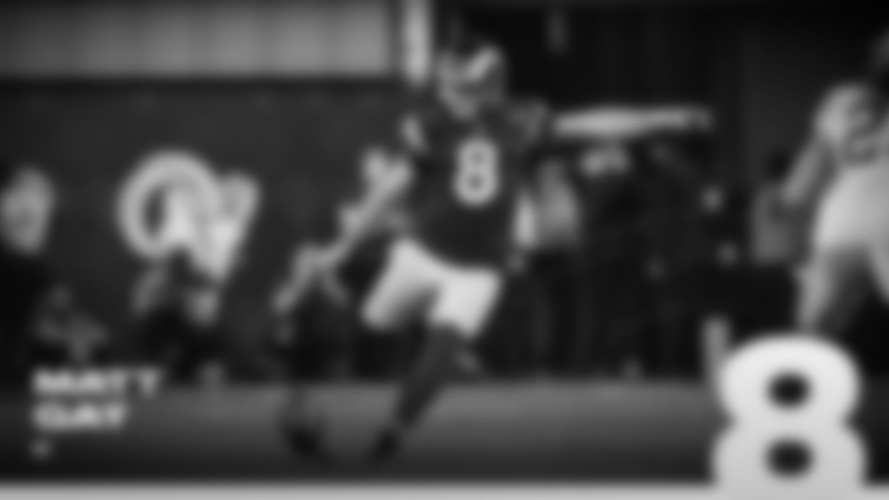 roster gallery 16x9-7