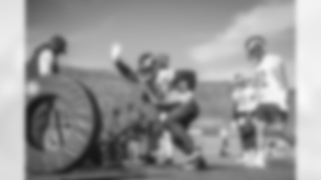 E_TOW_2562