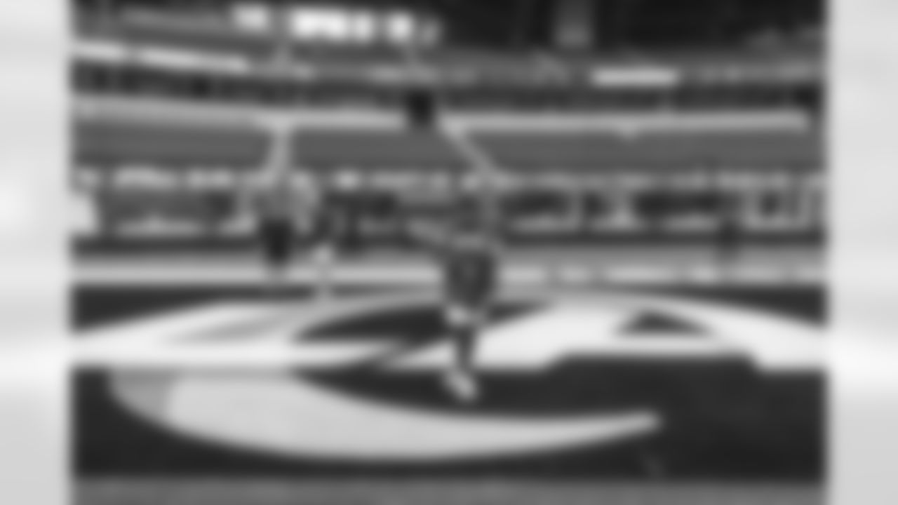 The Los Angeles Rams take on the Seattle Seahawks during Week 13 of the 2022 NFL regular season.