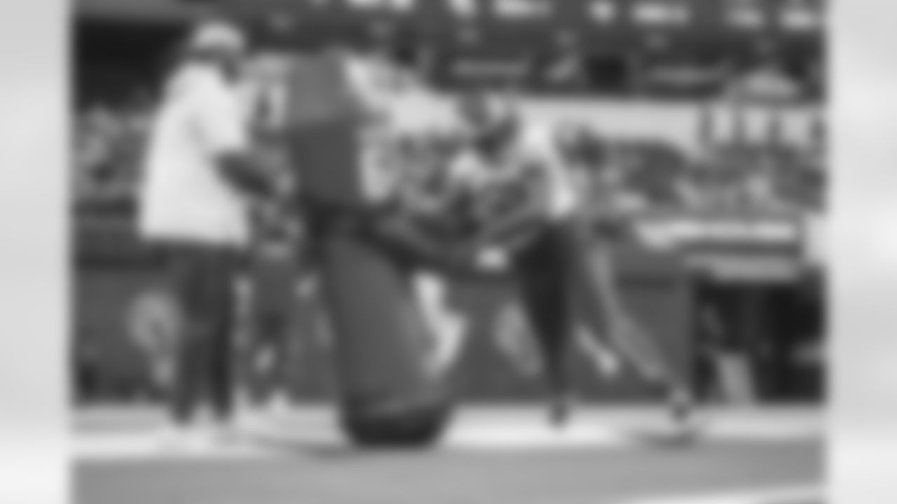 E_06102021_RamsOpenPractice_WN_2662